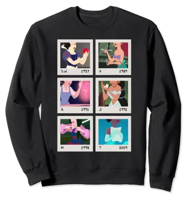 Immagine prodotto di Felpa retrò con immagini delle principesse Disney, collezione "Through The Years" (Attraverso gli anni), modello C1