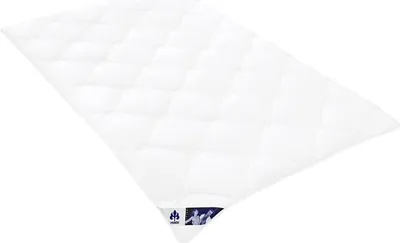 Produktbild von Irisette Edition Ganzjahresdecke - Produziert in Deutschland Mono mit Bezug aus softer Microfaser, Bettdecke für den Übergang, 135 x 200 cm,