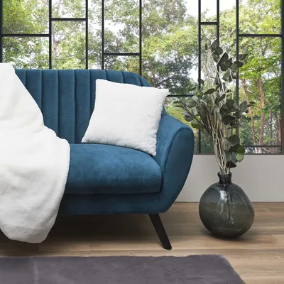 Image de Coussin - HOME DECO FACTORY - Opulence - Imitation Fourrure - Écru - 40 x 40 cm