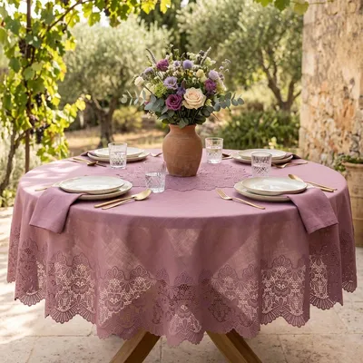 Produktbild von Outdoor Tischdecke Häkelspitze Amira rund cassis Ø 180cm