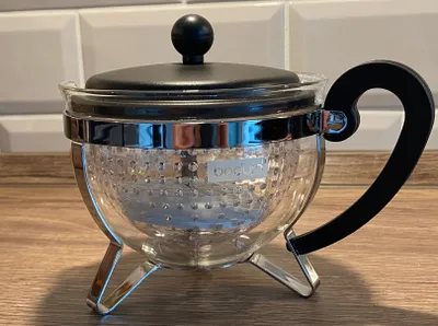 Produktbild von Bodum 1975-01 CHAMBORD Teekanne Plastikdeckel Filter Hitzebeständig 1,0 liter
