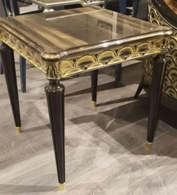 Produktbild von Casa Padrino Luxus Barock Beistelltisch Schwarz / Gold 65 x 65 x H. 60 cm - Prunkvoller Massivholz Tisch - Luxus Qualität
