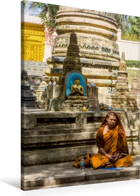 Produktbild von Calvendo  Textil-Leinwand 60 cm x 90 cm hoch Ein Motiv aus dem Kalender Mahabodhi - der Tempel zu Ehren des Buddha, Santanna Ricardo; 7440948