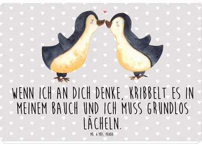 Produktbild von Mr. & Mrs. Panda Wandbild Pinguine Kuss DIN A4 - Grau Pastell - Geschenk, Blechschild, Jahrestag, für Partner, Frauen, Schild, Freundin, Metallschild, Valentinstag, tafel