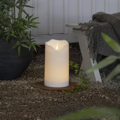 LED Stumpenkerze Flamme - Kunststoff - warmweiße 3D Flamme - H: 30cm - Timer - für Außen - weiß