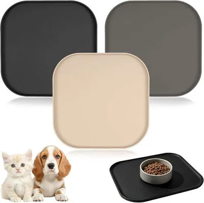 Produktbild von Silikon-Futtermatten, Set mit 3 Stück, 27 x 27 cm, für Hunde und Katzen
