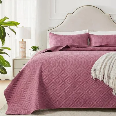 Produktbild von Unyqoos s® Mikrofaser-Bettdeckenset mit zeitlosem Design für stilvolle Schlafzimmer