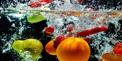 Produktbild von Tulup Glas-Bild -140x70- Wandkunst Dekorative Wand für Küche & Wohnzimmer - Essen & Getränke - Früchte Wasser - Mehrfarbig