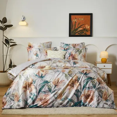 Produktbild von Satin Bettwäsche 135x200 cm Blumenmotiv 2-teilig mit Reißverschluss 80x80 cm Kissenbezug 100% Polyester