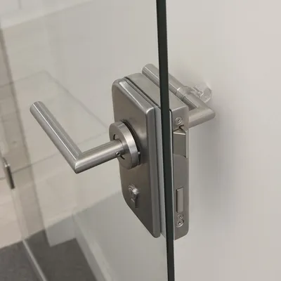 Produktbild von Navaris 8er-Pack Türgriff Puffer - Set Tür Wand Stopper Türstopper transparent - Wandschutz Türklinke Fenstergriff - Fensterstopper