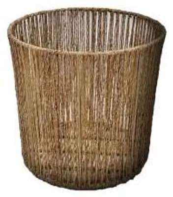 Imagen del producto de Cesta de mimbre Pomax, hecha de yute, de color natural, con un diámetro de 26 cm y una altura de 24 cm