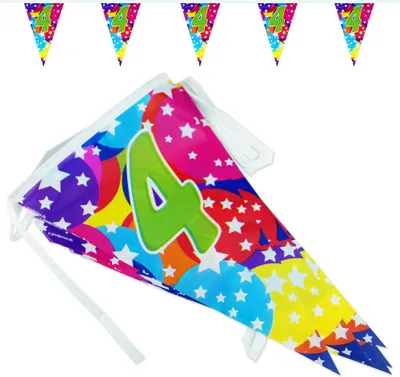 Produktbild von Goodymax® 4. Geburtstag Wimpelkette "Bubbles" 6,8 m lang