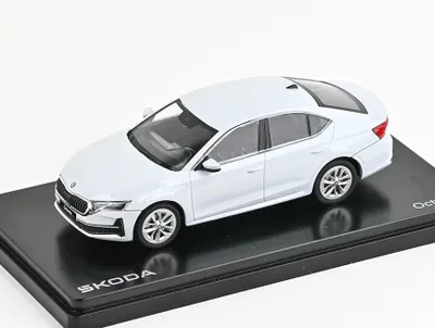 Obrázek produktu pro _Škoda Octavia IV FL (2024) - Bílá Moon Metalíza ABREX 1:43