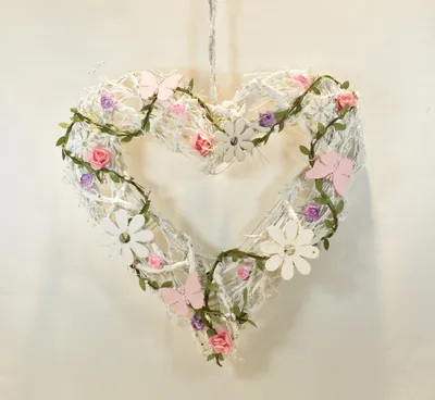 Produktbild von Deko Herz Hänger Türkranz Wandkranz Schmetterling Rose Tisch Oster Blumen Kranz