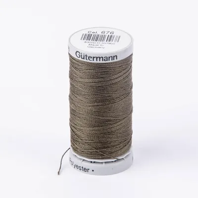 Produktbild von Gütermann M 782 Extra Stark 100m Farbe 676