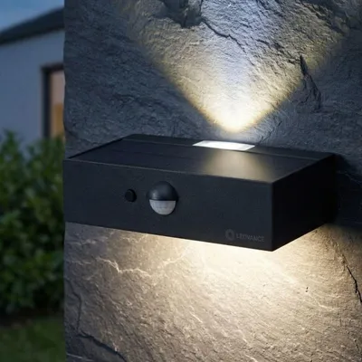 Produktbild von Ledvance LED Außenleuchte Wandlampe Endura Style Solar Dunkelgrau IP65 3W 300lm warmweiß 3000K Bewegungsmelder