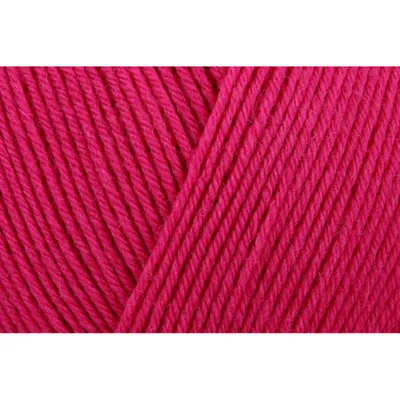 Image de Regia Premium Pure 00037 Magenta Laine à tricoter