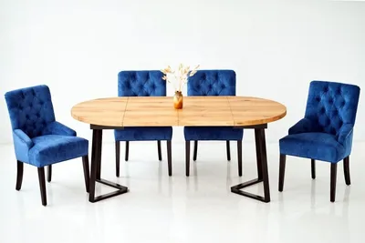 Image de Table en bois + 4 chaises Chesterfield Salle à manger Groupe de chaises Coussins de salon