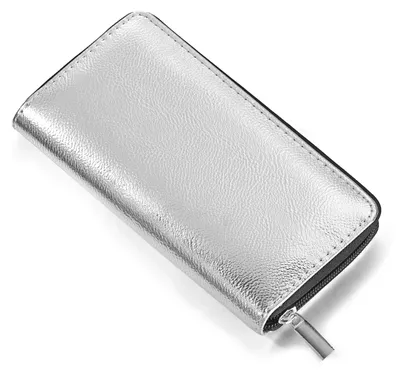 Produktbild von Damen Geldbörse weich im Metallic-Look mit Reißverschluss in Silber