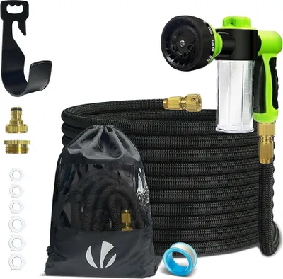 Produktbild von VOUNOT Flexibler Gartenschlauch 15 m, Flexibel Wasserschlauch Dehnbarer mit 8 Sprühfunktionen, Spülmittelbehälter, Schnelladaptern und Wandhalterung, Schwarz