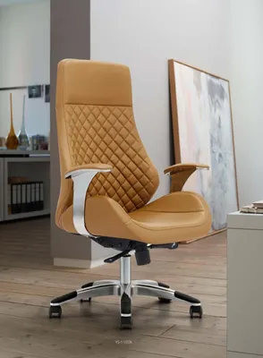 Immagine prodotto di Poltrona in Pelle finta nera con struttura in acciaio inox, design moderno
