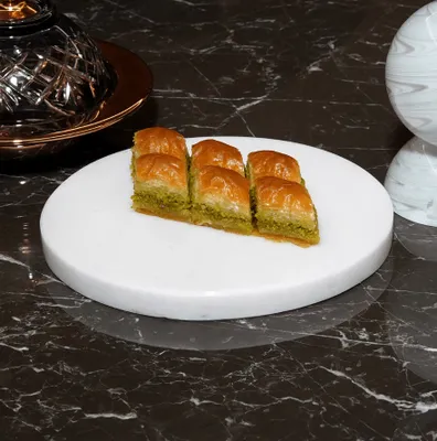 Produktbild von Slávna pistáciová baklava Gaziantep Koçak - autentický turecký dezert - bohatý a chrumkavý - 500 gramov
