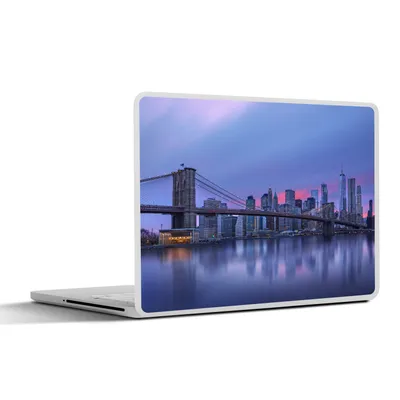 Produktbild von MuchoWow® Laptop Aufkleber Sticker Cover New York hinter der Brooklyn Bridge 30x22 cm - Laptop-Sticker