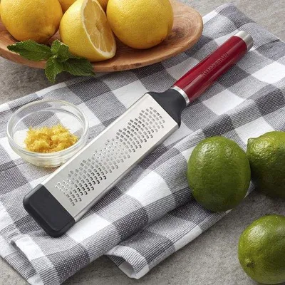 Immagine prodotto di Grattugia fine in acciaio inossidabile rossa, utensile da cucina per formaggio e verdure