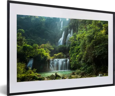 Produktbild von MuchoWow® MuchoWow® Gerahmtes Poster Wasserfall - Thailand - Dschungel 60x40 cm - Poster mit zchwarzem Bilderrahmen - Schlafzimmer - Plakat in Rahmen - Drucken