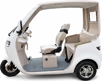 Produktbild von E-Kabinenroller Urban Hopper Cabin Flex, 1.2 KW, Reichweite 70km COC, Höchstgeschwindigkeit:40 km/h, Fahrzeugfarbe:Weiss