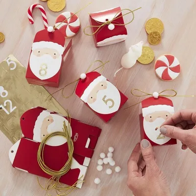 Produktbild von Santas Cottage Adventskalender 9,5 x 6cm