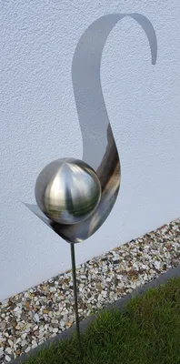 Produktbild von Skulptur Flame Edelstahl matt gebürstet 146 cm Gartenstecker Beetstecker Rosenkugel