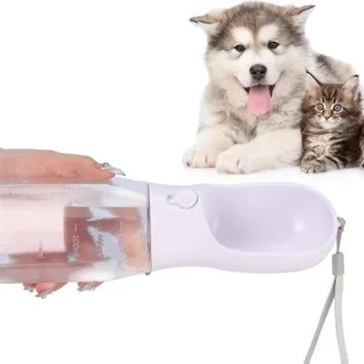 Produktbild von Famanu Hundewasserflasche 600 ml - Mit Futterbehälter und Zubehör