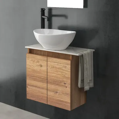 Produktbild von Alpenberger Aufsatzwaschbecken mit Unterschrank hängend, Keramikplatte 65cm, Kompletter Waschplatz aus Keramik & MDF/MFC, platzsparendes WC Waschbecken mit Unterschrank für Bad & Gäste-WC