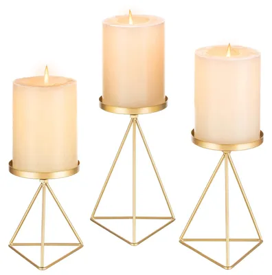 Produktbild von Set aus 3 geometrischen Metallkerzenhaltern für Stumpenkerzen
