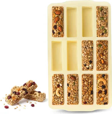 Produktbild von Zenker Müsliriegel-/ Minikuchenform Patisserie, perfekt für kleine Snacks, Silikon-Backform (Farbe: Creme)