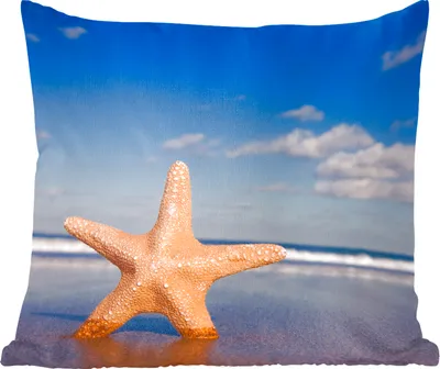 Produktbild von MuchoWow® Zierkissen Sofakissen Wohnzimmer Dekokissen 60x60 cm Seestern - Orange - Sand - Sitzfläche - Foto Polster