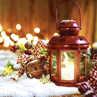 Produktbild von 20 Servietten Bright Xmas - Laterne in Winterzeit 33x33cm