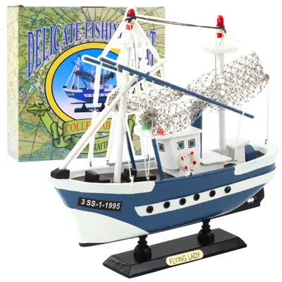 Zdjęcie produktu dla Kolekcjonerski model statku rybackiego Latająca Lady Blue 24x23cm