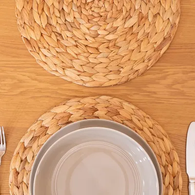 Produktbild von 6 Stück runde gewebte Platzsets - 35 cm - natürliche Wasserhyazinthe - geflochtene Rietmatten - Tischsets