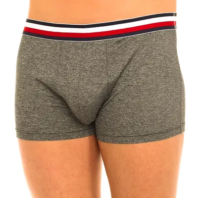 Imagen del producto de Tommy Hilfiger: Calzoncillos bóxer para hombre, corte anatómico, confeccionados en tejido transpirable, modelo UM0UM00899
