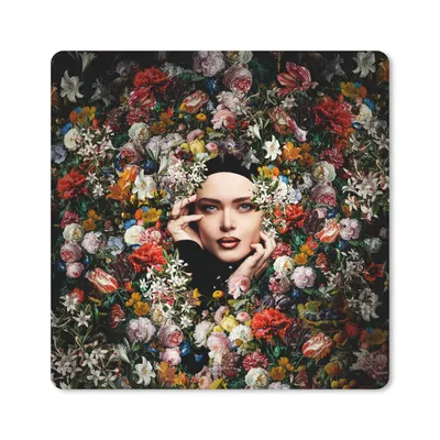 Produktbild von MuchoWow® Mauspad Mousepad Blume - Frauen - Porträt - Botanisch 20x20 cm - Mousepads - Maus Mat - Pad - Mausunterlage - Desk Mat - Bureauartikeln
