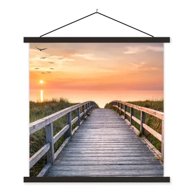Produktbild von MuchoWow® Textilposter Sonnenuntergang - Meer - Weg - Gras - Düne - Vögel 90x90 cm mit schwarzem Rahmen - Magnetisches