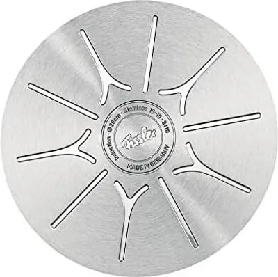 Produktbild von Fissler Original-Profi Collection / Edelstahl-Sauteuse (1,9 L, Ø 20 cm) mit Schüttrand und Innenskalierung - Induktion, 084-148-20-100/0, Silber