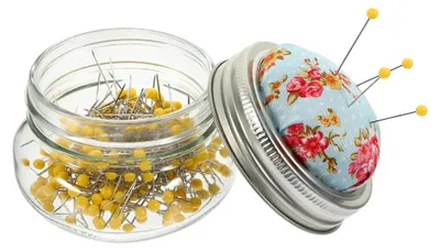 Produktbild von Nähkästchen-Set mit Nadelkissen für Stickerei und Nähen