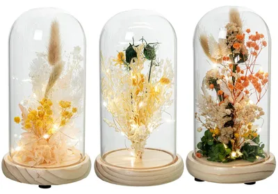 Produktbild von DRW Set mit 3 Glasfans, mit Holzsockel und künstlichen Blumen in natürlichen und
