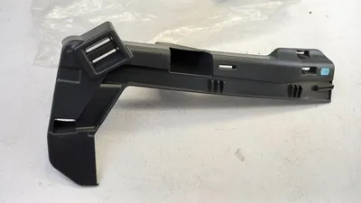 Productafbeelding van Originele Nissan stootbalkbevestiging 6281000Q0A