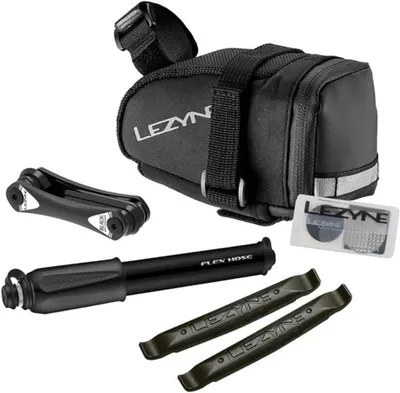 Productafbeelding van Zadeltas met reparatieset - Incl. pomp, multitool en bandenlichter