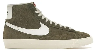 Zdjęcie produktu dla Nike Blazer Mid 77 Vintage w kolorze oliwkowym (damskie) - rozmiar EU 40.5