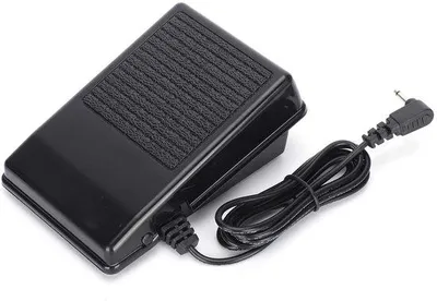 Productafbeelding van Dailygoods - Naaivoetpedaalcontroller - Voetpedaal - Naaiaccessoires - Betrouwbare oplossing - Robuuste constructie - Brede compatibiliteit
